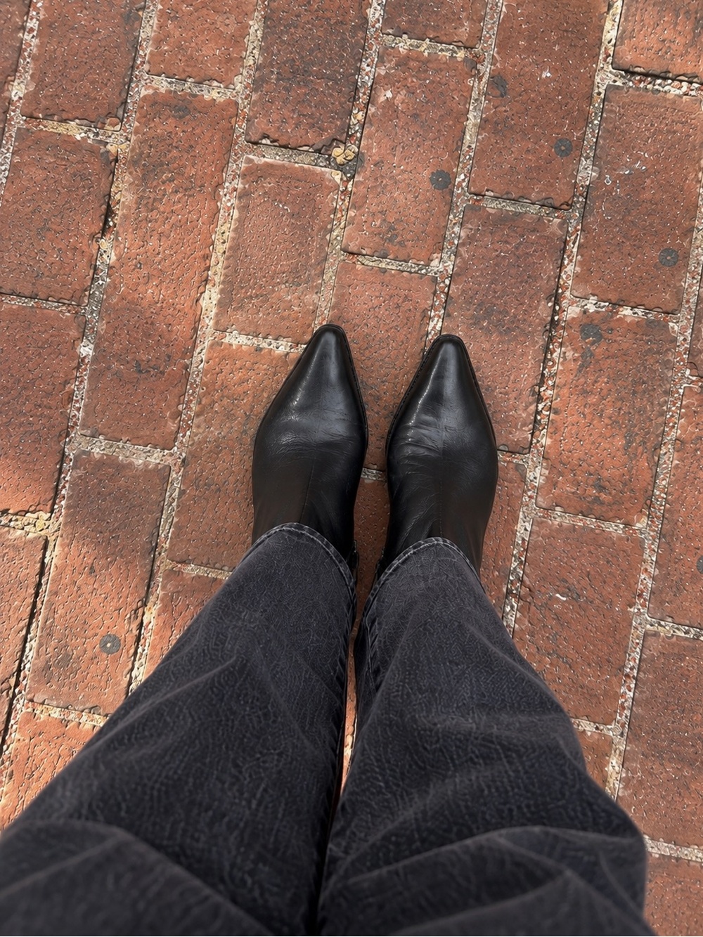 Vagabond Leather black Pointed Toe Ankle Boots Minimalist US 8.5